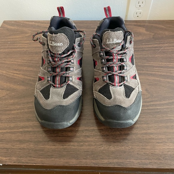 L.L. Bean Outdoor Shoes - Picture 2 of 5